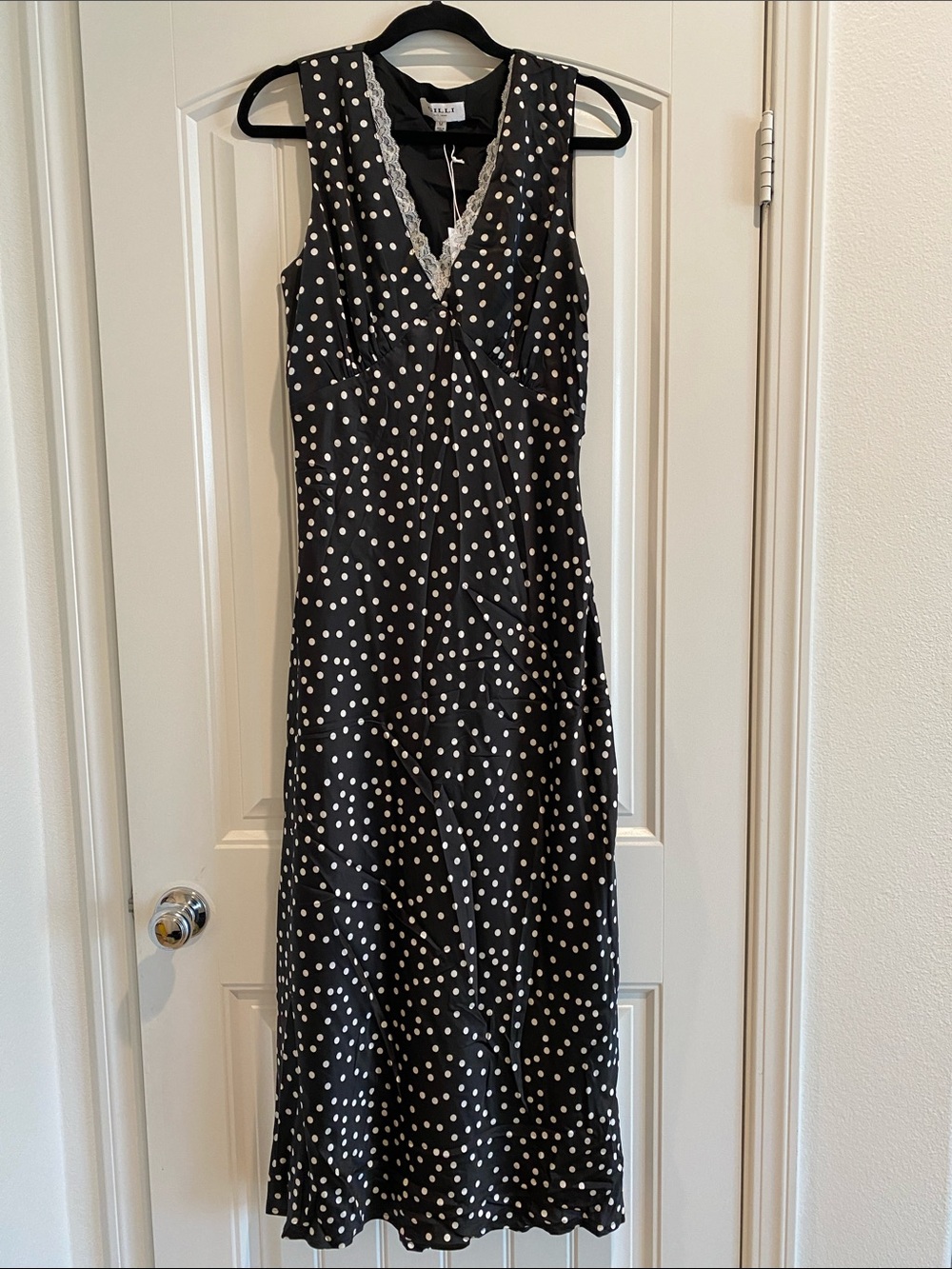 Gilli Sleeveless Black Polka Dot Midi Dress with Lace Trim